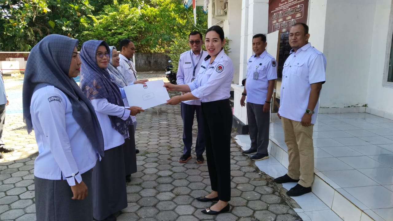 PENYERAHAN SK PPPK PARUH WAKTU TAHUN 2025